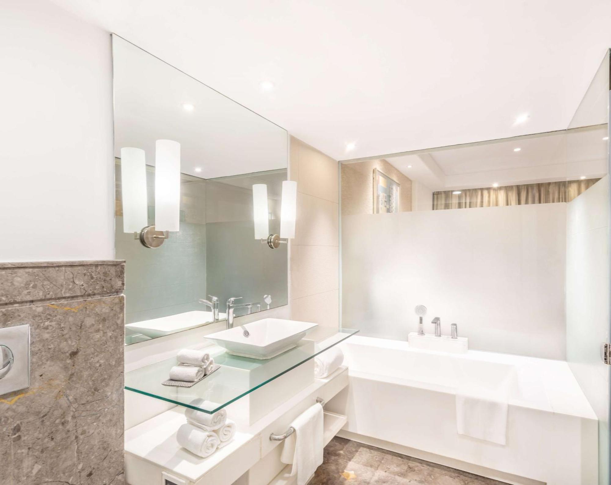 Park Plaza Faridabad Ξενοδοχείο Εξωτερικό φωτογραφία